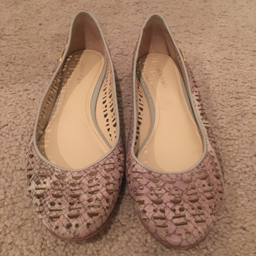 Calvin Klein mauve snake print flats